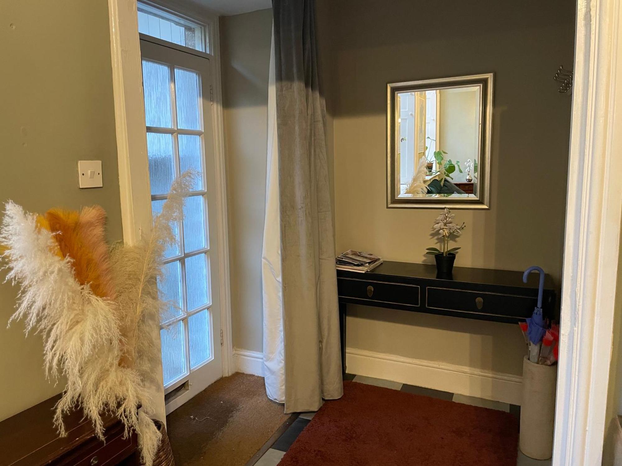 The Pickwick House 2 Bedroom Free Parking Bath Exteriér fotografie
